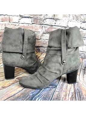 Kathy Van Zeeland Boots Water Resistant Scrunchy 8.5 Medium